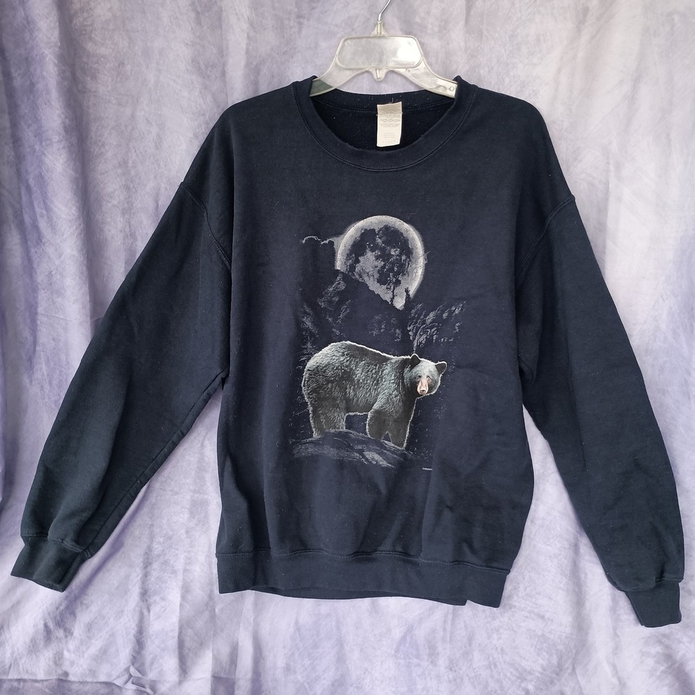 Gildan Black Bear Full Moon Wildlife Graphic Sweatshirt